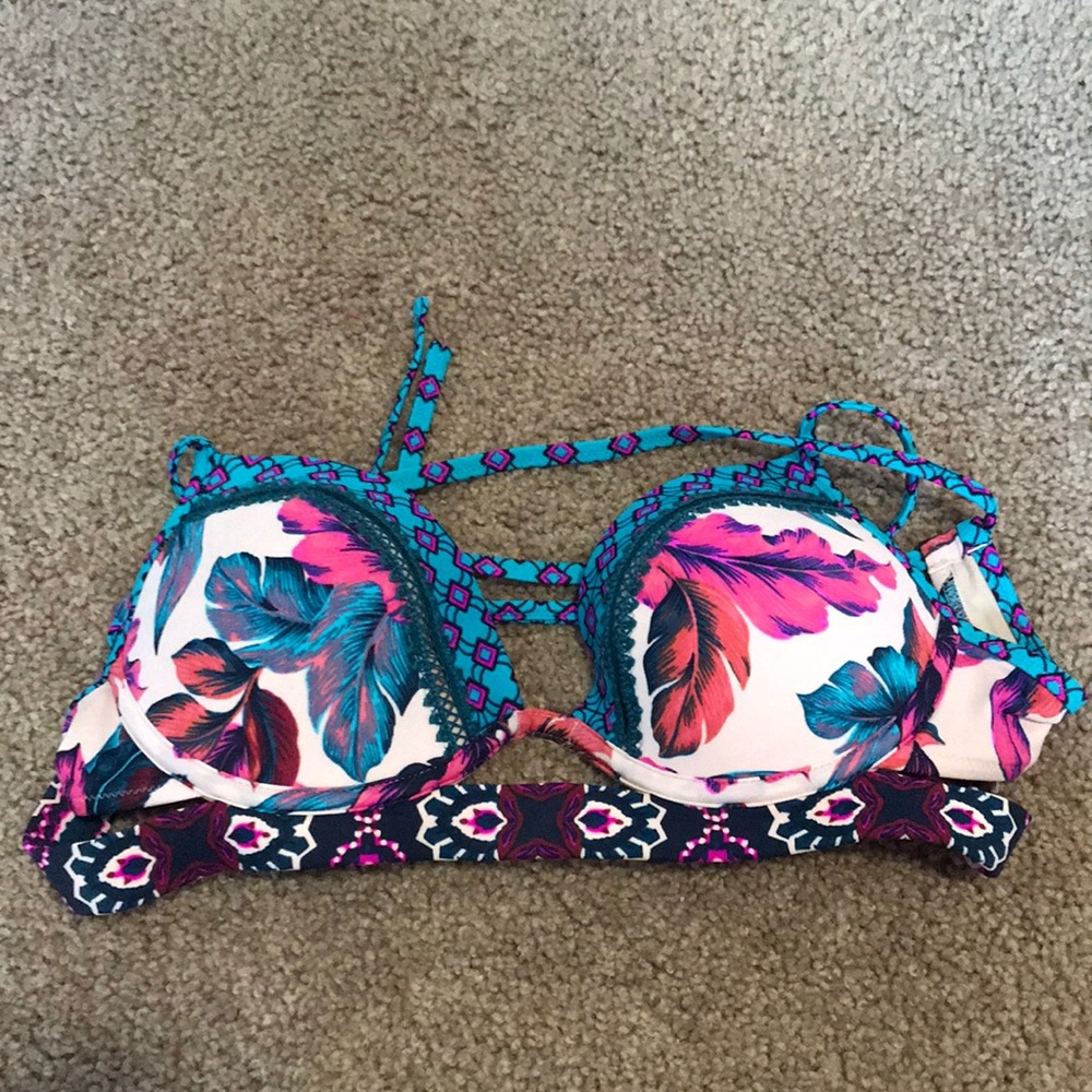 Size 36b push up bikini top